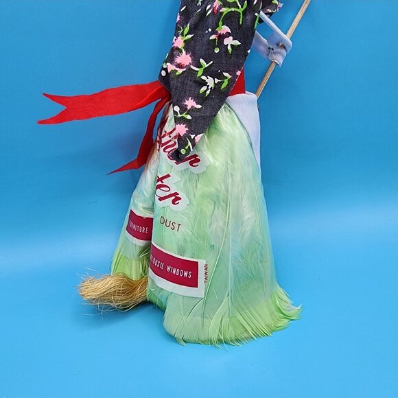 1970s Good Luck Kitchen Witch Feather Duster Kitsch Vintage Folk Art Deco Taiwan - Picture 12 of 13